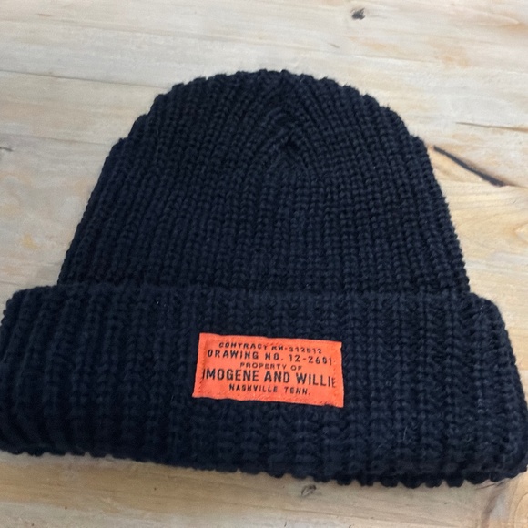 IMOGENE & WILLIE  KNIT CAP